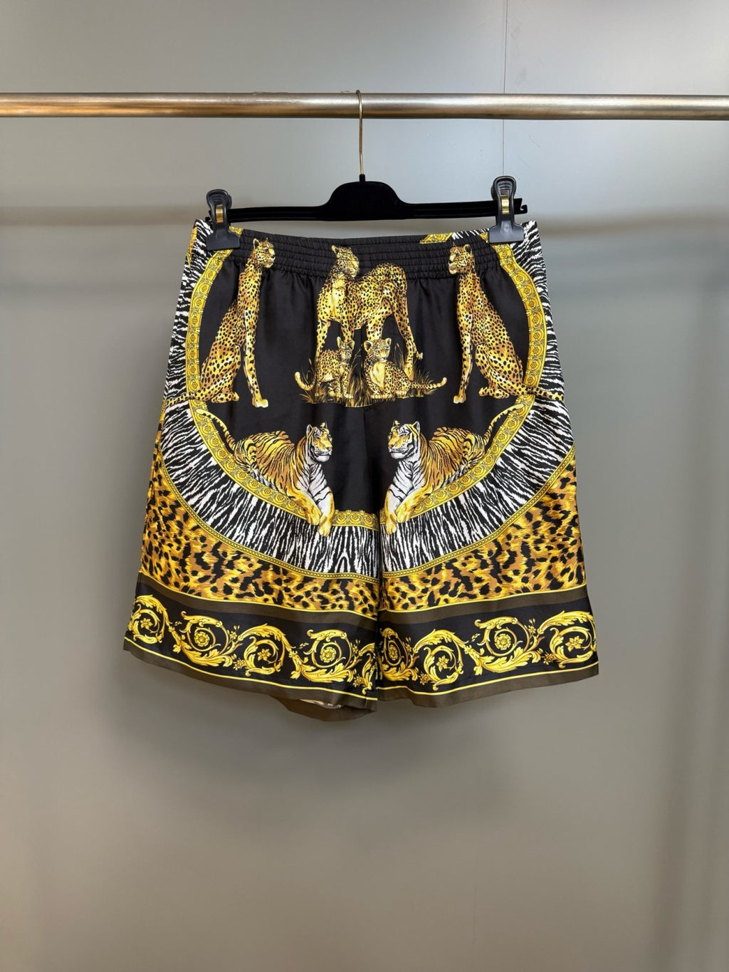 Versace Wild Cats Silk Lapel Shirt Shorts Set Men's Luxury Temperament Casual Single-breasted Shirt Elastic Waist Shorts Suit Set Ngvp #2444