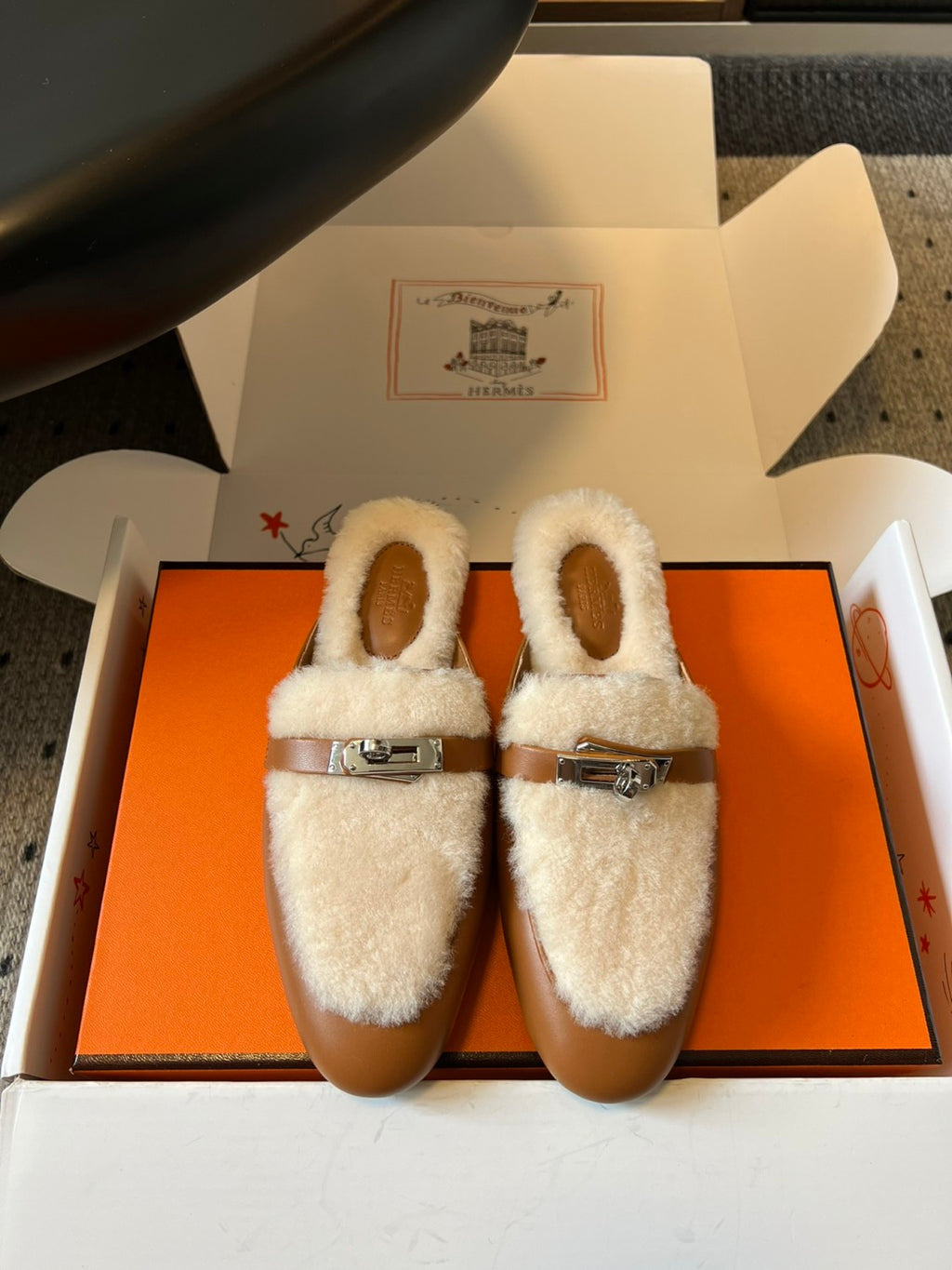 Hermes Women's Winter Head-Covering Half-Support Shoes Casual Solid Color Oz Flat Mule Slippers #81518