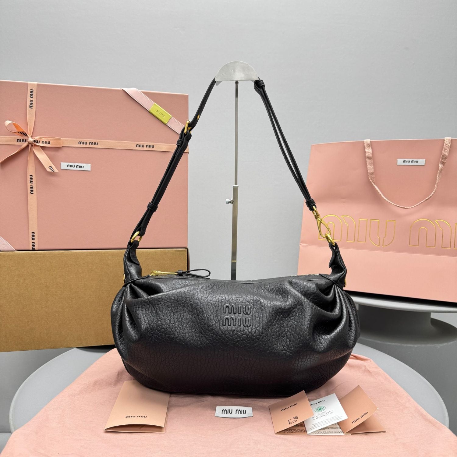 MiuMiu Leather Bag #379457