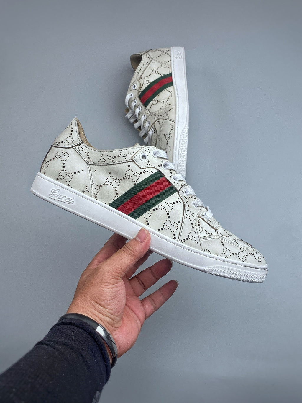 GUCCI Men's Stretch Low-top Sneaker in Sand and  GG canvas #383928