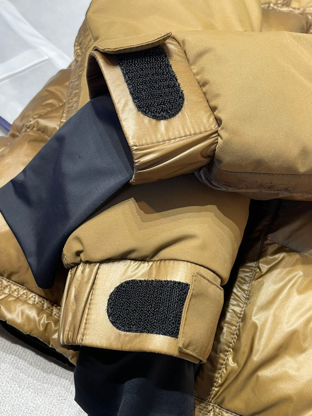 Moncler Men's Autumn and Winter Solid Color Splicing Hooded Zipper Long Sleeve Puffer Down Jacket #73647
