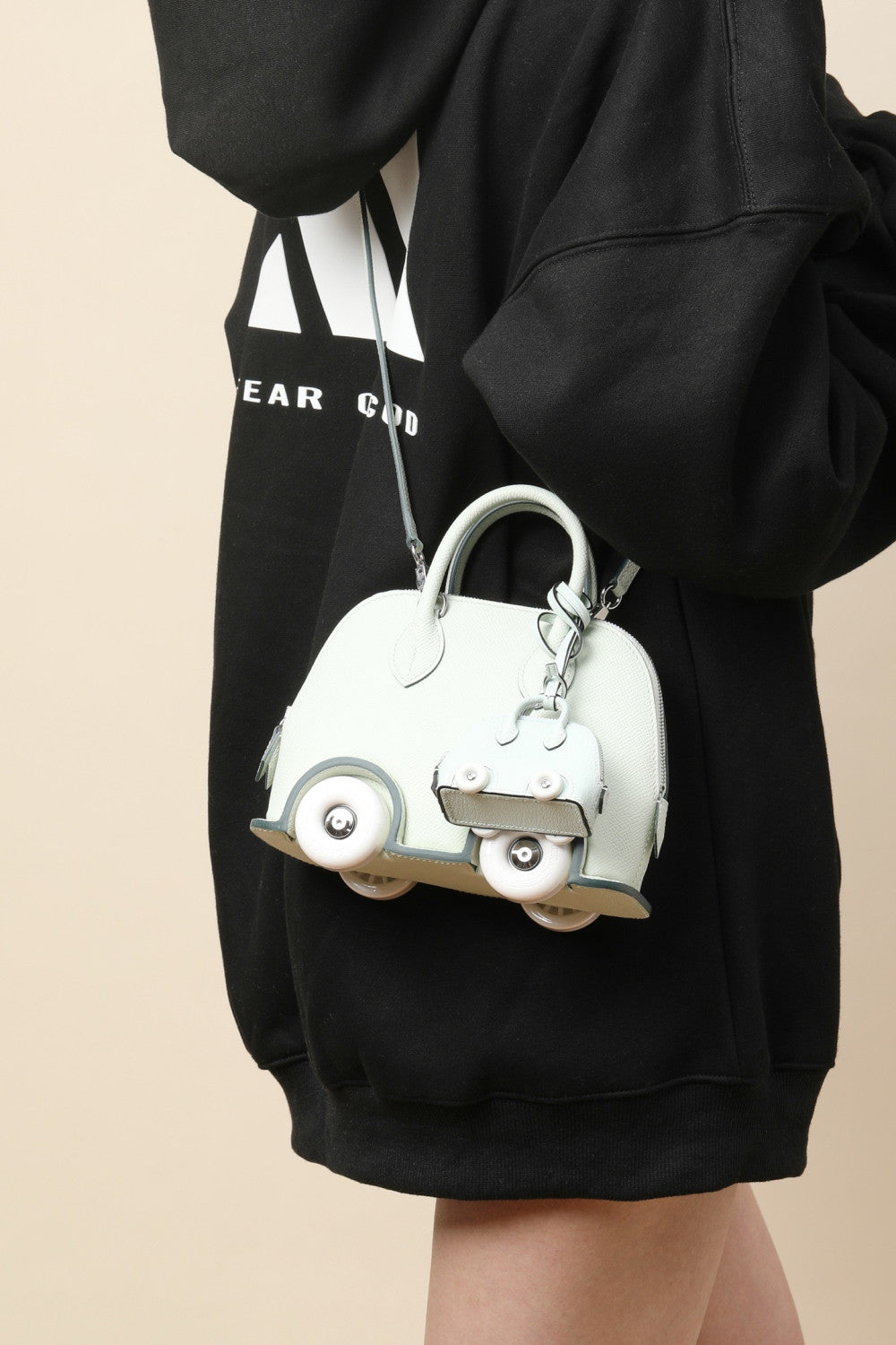 Hermes Limited Edition Bolide On Wheels Milkshake Silver Buckle B-Cut Crossbody Tire Bag Bags #82611A