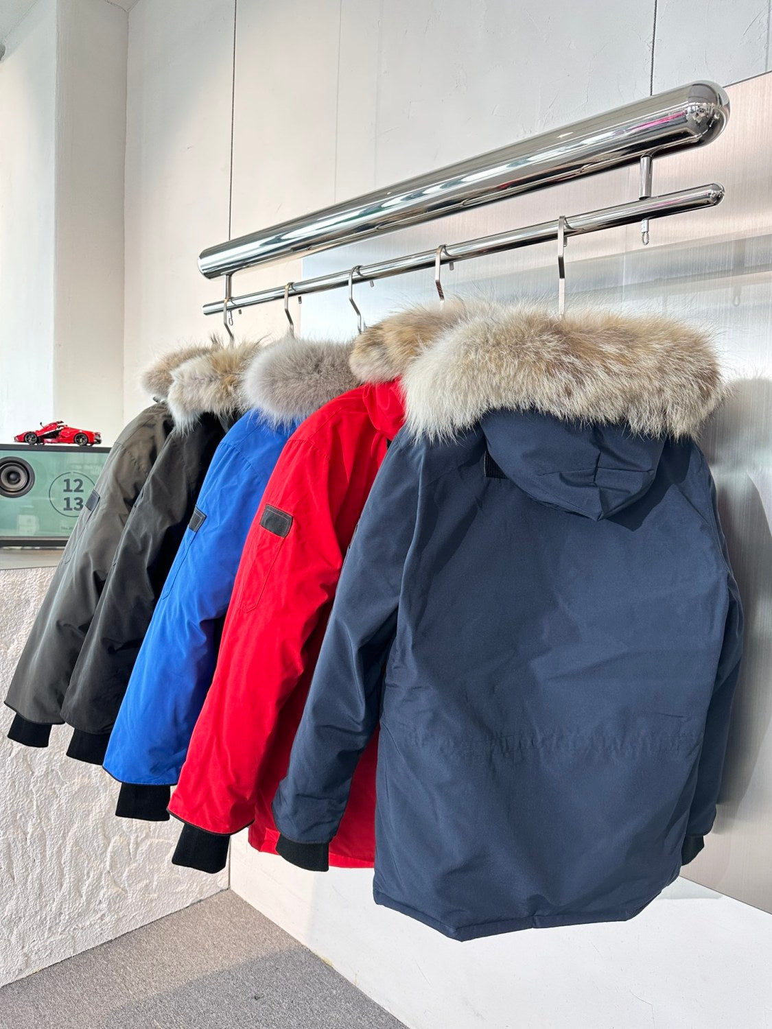 Canada Goose Men's Winter Solid Colour Velcro Zip Hooded Puffer Down Jacket #97487