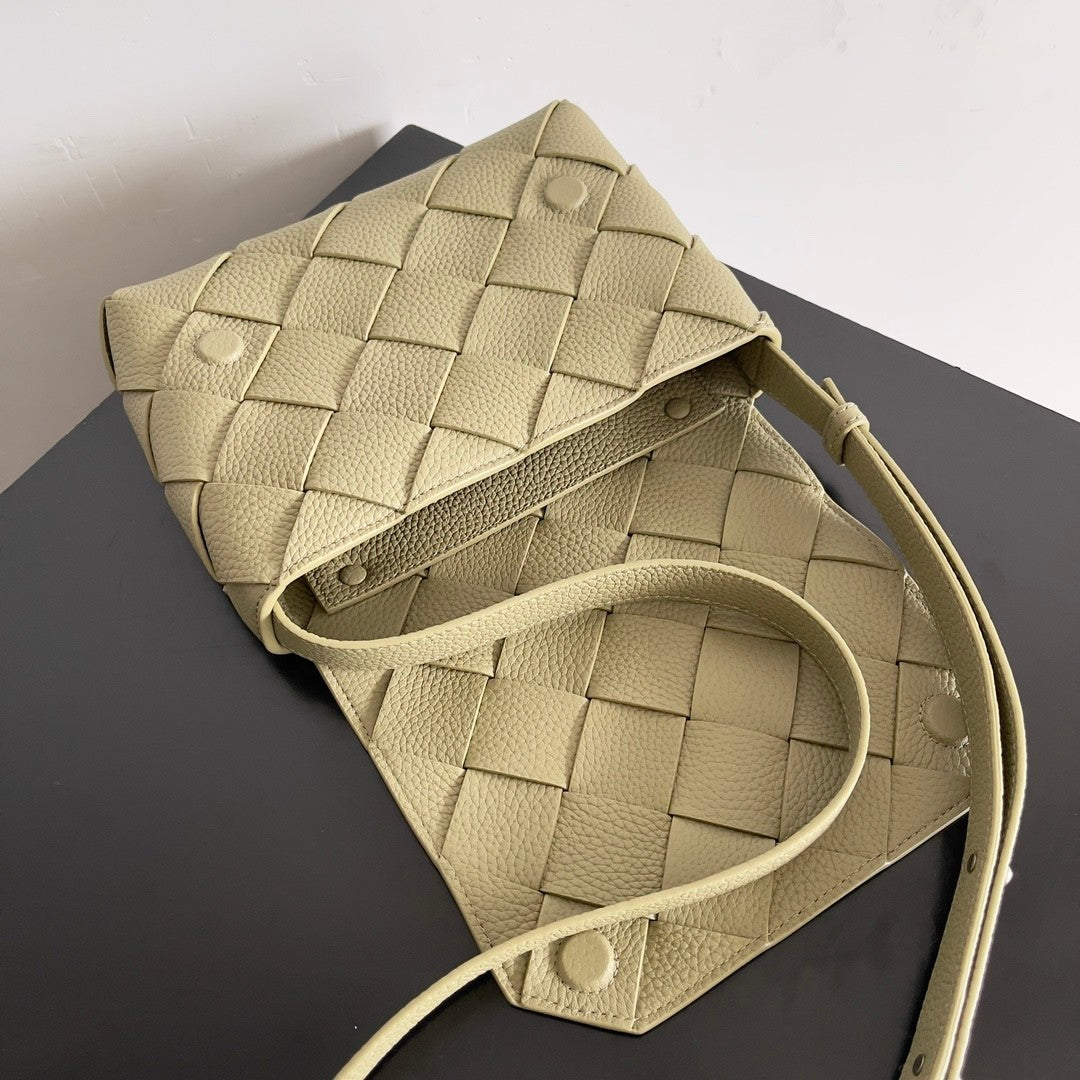 Bottega Veneta  Diago Women's And Men's Fashion Casual Leather Bag With Lychee Texture Magnetic Clasp And Braided Design Shoulder Bag And Crossbody Bag Bags 795637V4FV18803 #78344