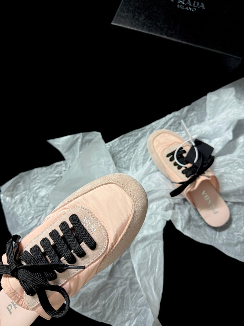 Prada Women's Solid-color Nylon Fabric And Suede Low-top Lace-up Training Shoes #77761