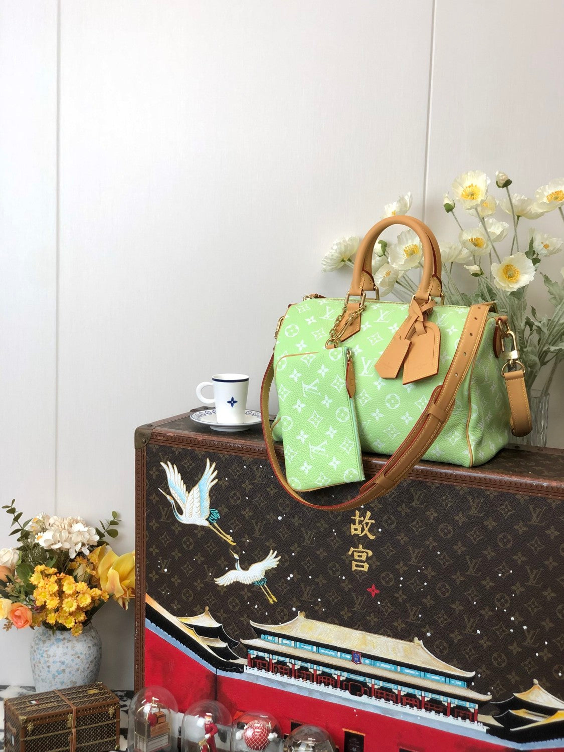 Louis Vuitton Women's Fashion Classic Avocado Green Logo Zipper Closure Leather Shoulder Bag Handbags In Small Medium And Large Sizes Crossbody Bag Bags #78663