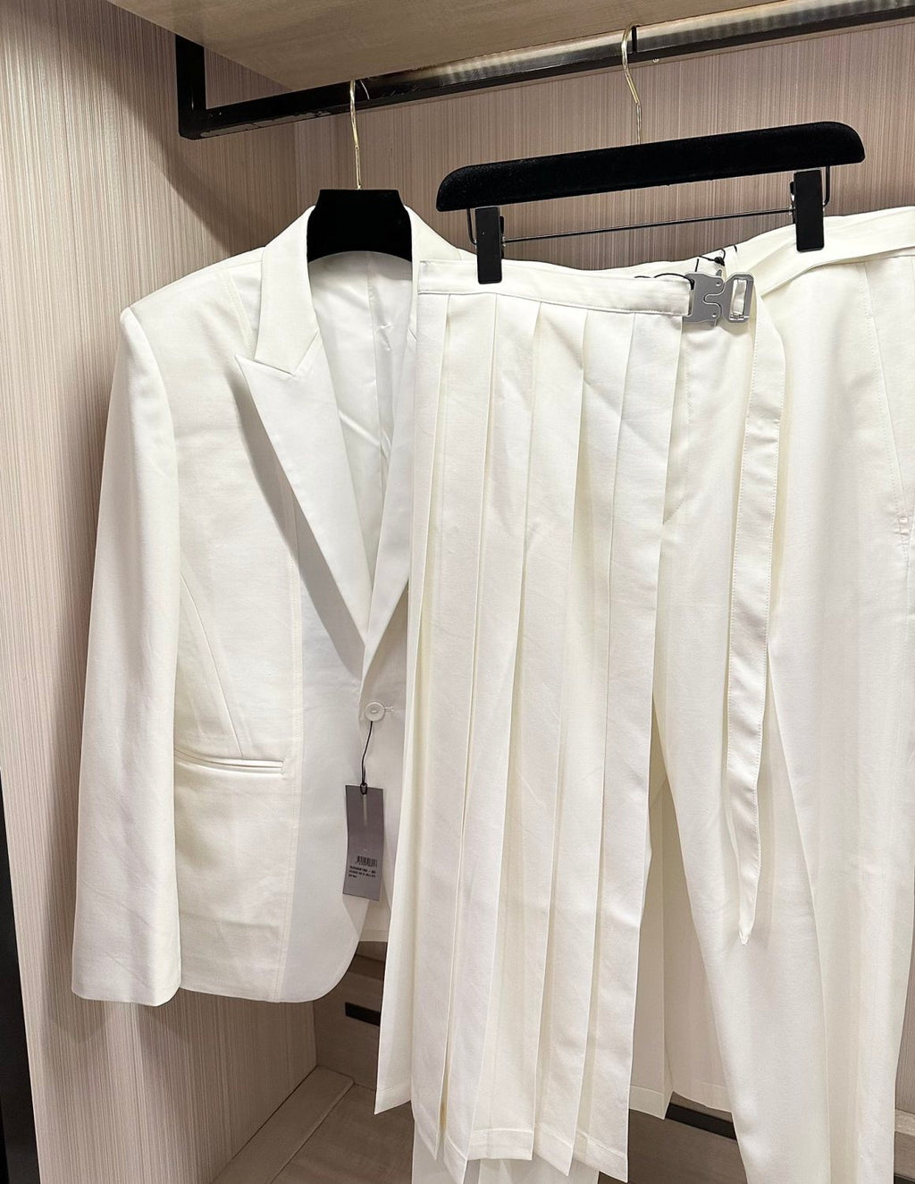 Dior Men's And Women's White Wool Single-breasted Blazer Top Jacket Pleated Bustier Skirt Pants Three-piece Set Suit #73599
