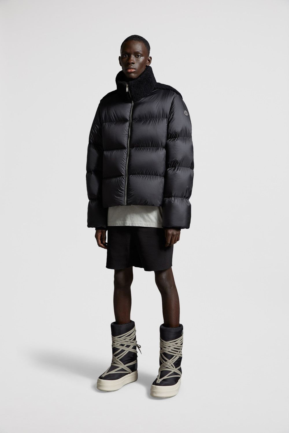 Moncler Cyclopic Men's And Women's Wool Collar Short Down Jacket #333060