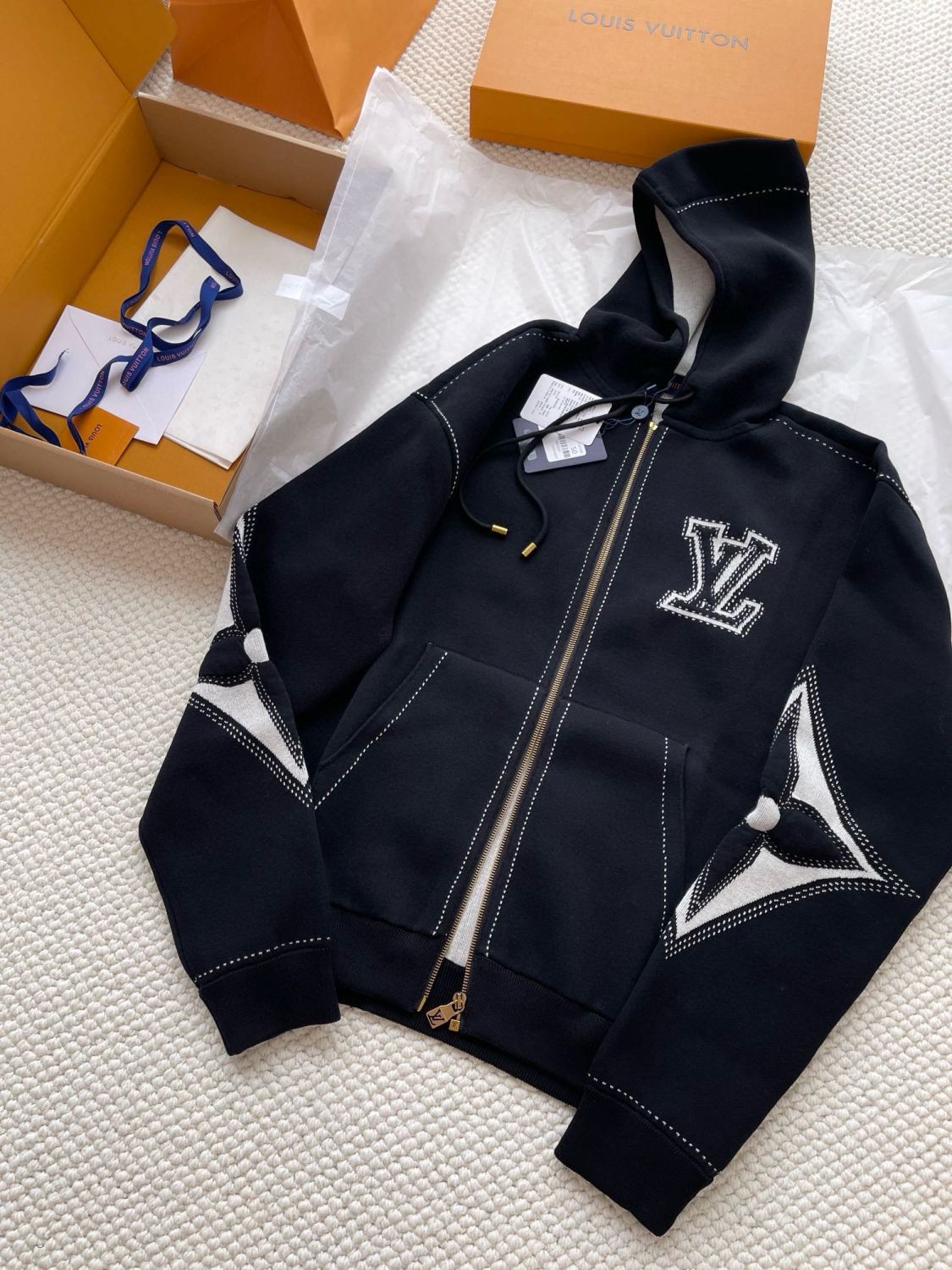Louis Vuitton Women's Fall/Winter Black Logo Applique Zipper Hooded Long Sleeve Jacket #73154