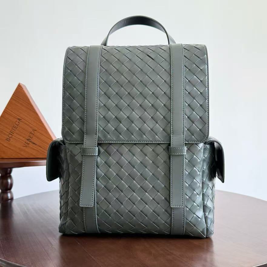 Bottega Veneta Back To School Men's Solid Color Flap Closure Woven Cowhide Leather Shoulder Bag Backpack Rucksack Bags #195225