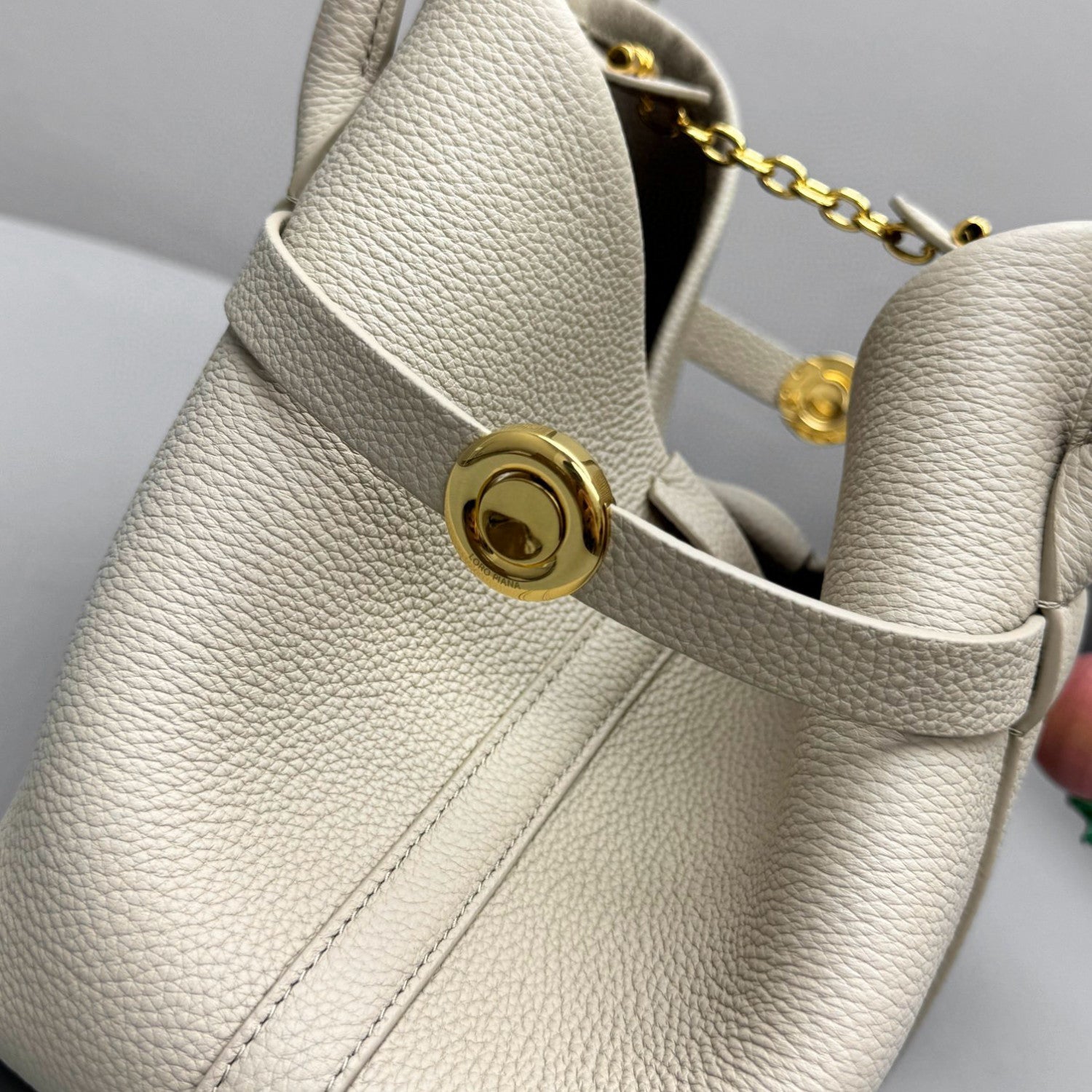 Loro Piana Ghiera Shopper Women's Classic Fashion Solid Color Ring Buckle Leather Tote Bag Bags #78198