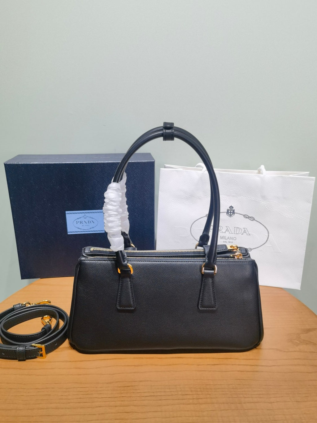 Prada Galleria Women's Classic Fashion Solid Color Metal Triangle Engraved Logo Calfskin Handbag Bags #78231