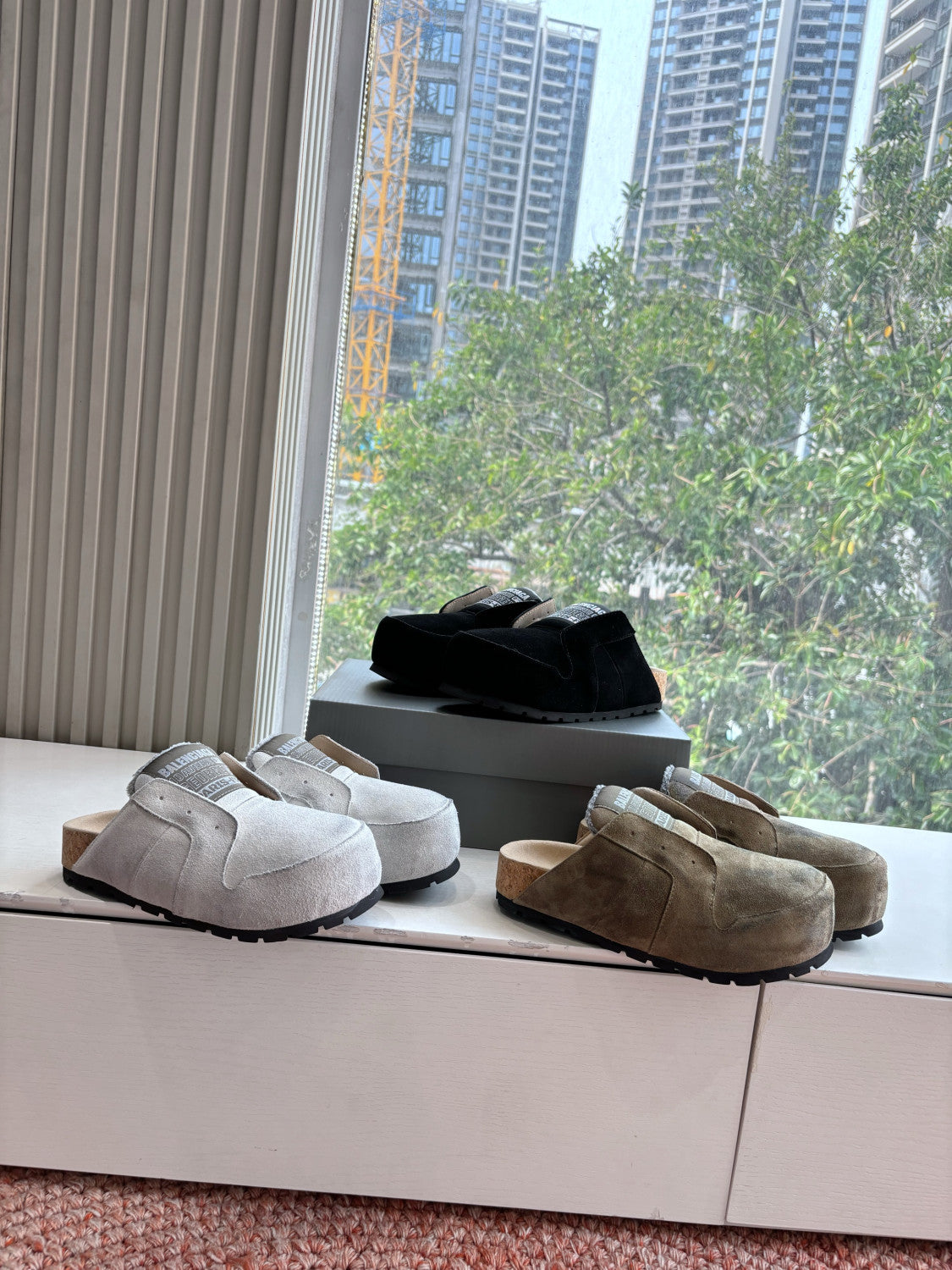 Balenciaga Dumbo Mule #377878