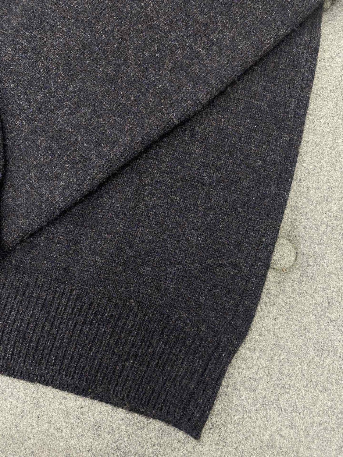 Louis Vuitton Embellished Long Sleeved Merino Wool Crewneck #289751
