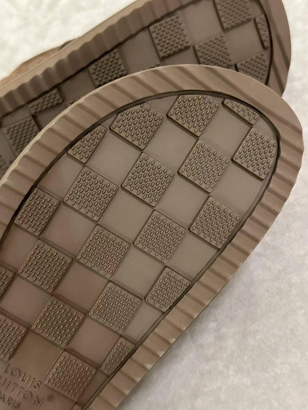 LOUIS VUITTON LV Easy Mule #386980