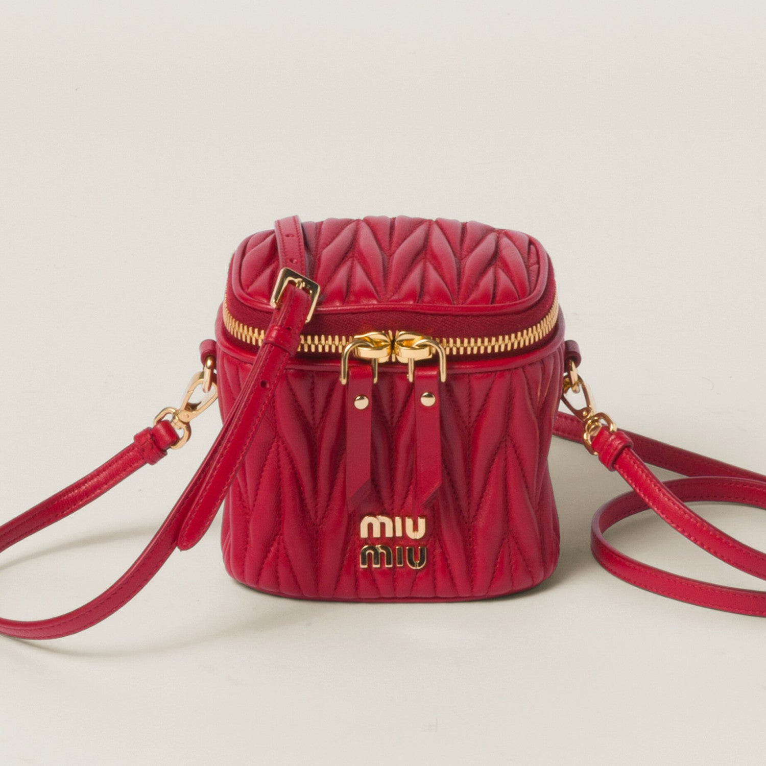 Miumiu Matelassé Women's Solid Colour Soft Sheep Leather Ultra Mini Handbag Shoulder Crossbody Bag Bags #76617