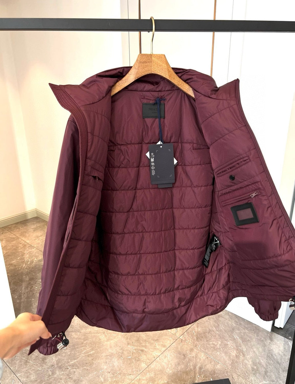 Prada Men's Autumn and Winter Solid Color Single Breasted Hooded Nylon Puffer Down Long Sleeve Jacket #73912