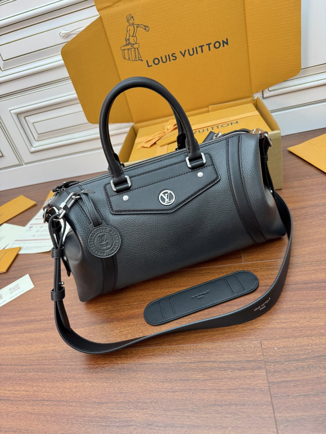 Louis Vuitton BIKER Women's Fashion Casual Metal Logo Badge Leather Adjustable Shoulder Strap Handbag Tote Bag Shoulder Bag Bags M26563 #78348