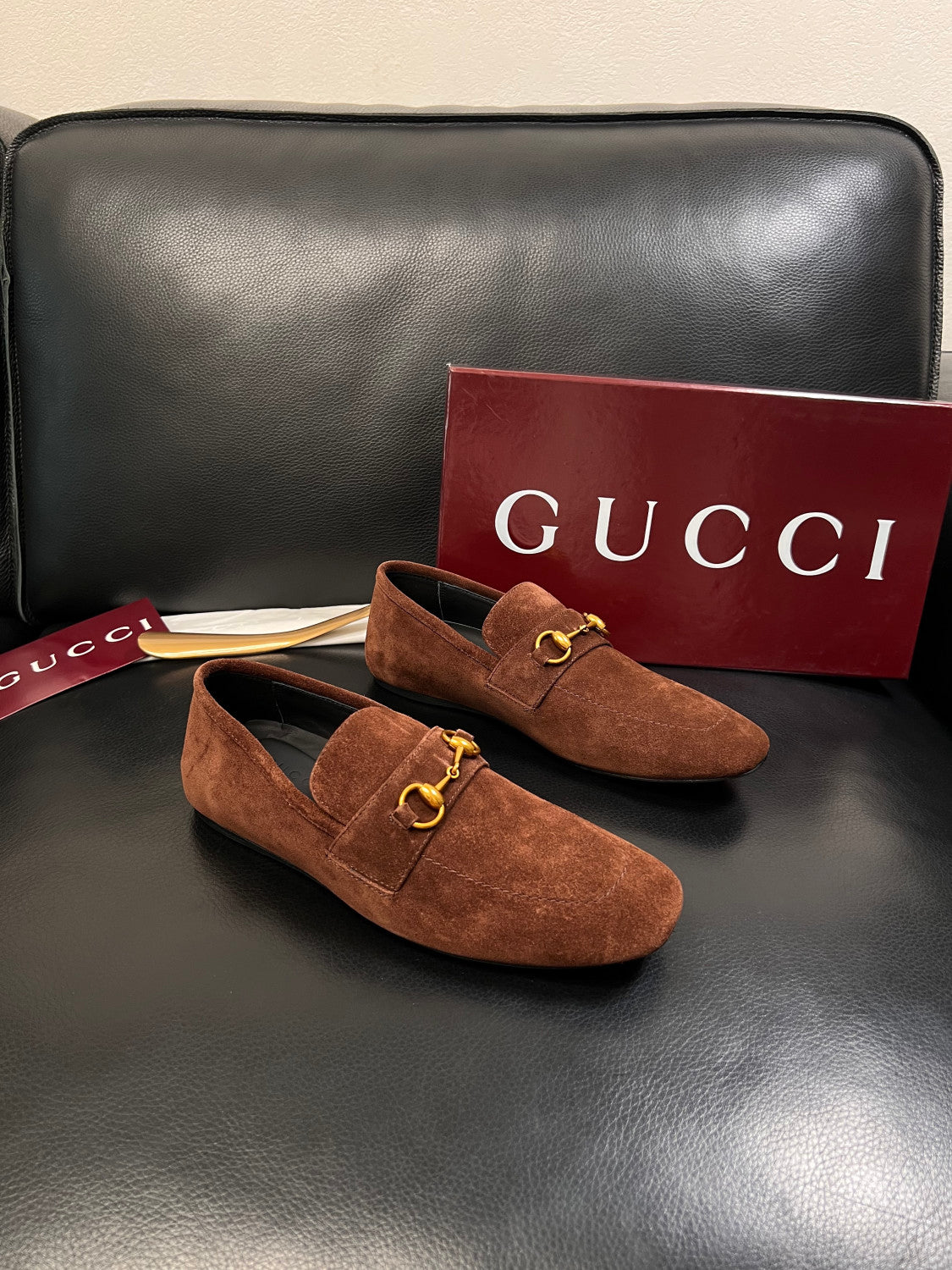 GUCCI Men's Ragazzo Eel Loafer in Dark Brown #388024