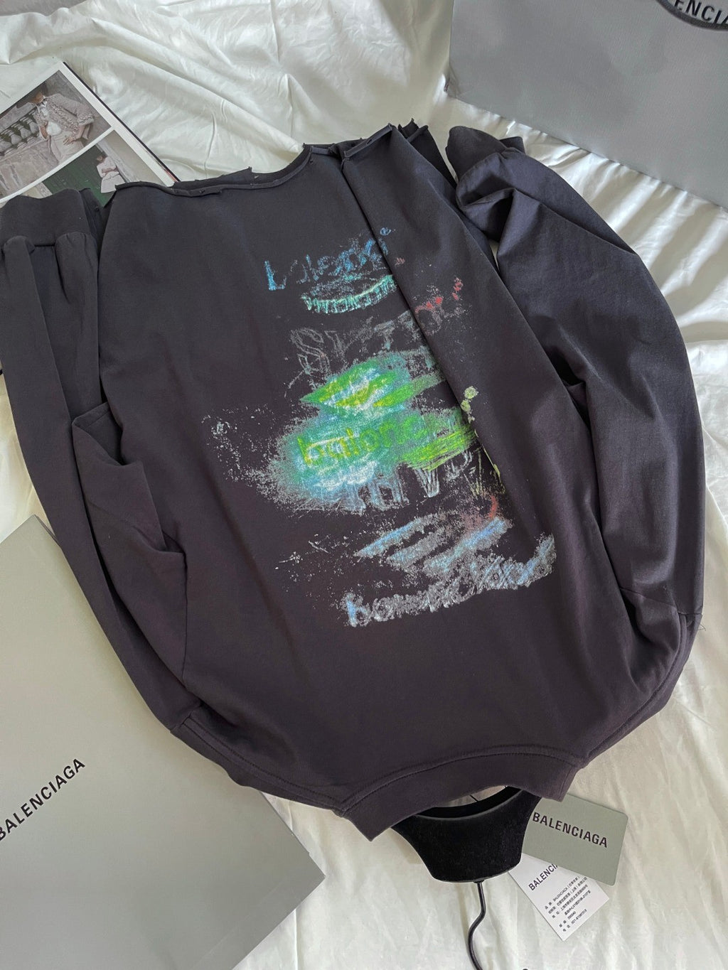 Balenciaga Women's And Men's Summer Solid Color Cotton Graffiti Printed Brushed Regular Fit Round Neck Long Sleeve T-Shirt #75931