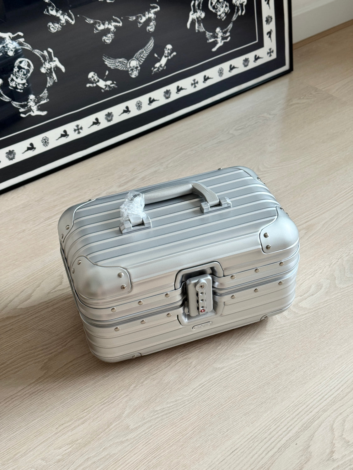 RIMOWA Aluminum Travel Vanity Case in Silver #379431