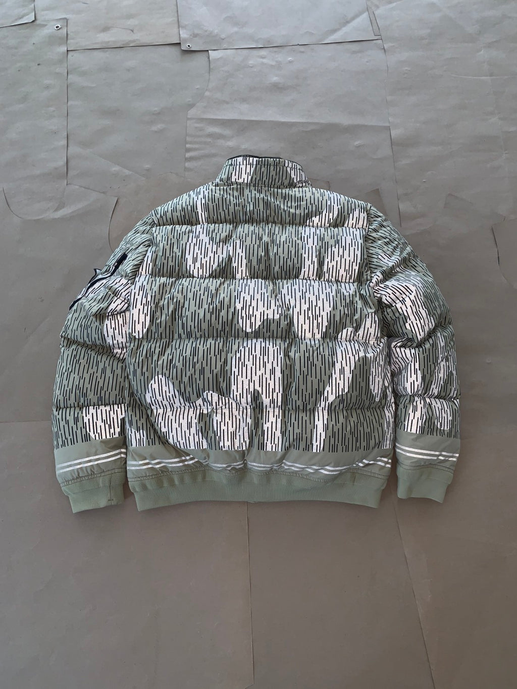 Stone Island Men's Winter Camo Glow-in-the-Dark Striped Solid Color Stand Collar Long Sleeve Zipper Down Jacket #81752