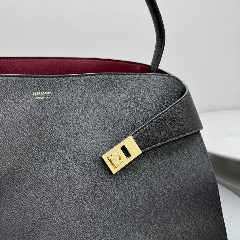 Ferragamo Hug Soft Women's Fashion Classic Leather Two Tone Shoulder Bag Tote Handbag Bag Bags #79436