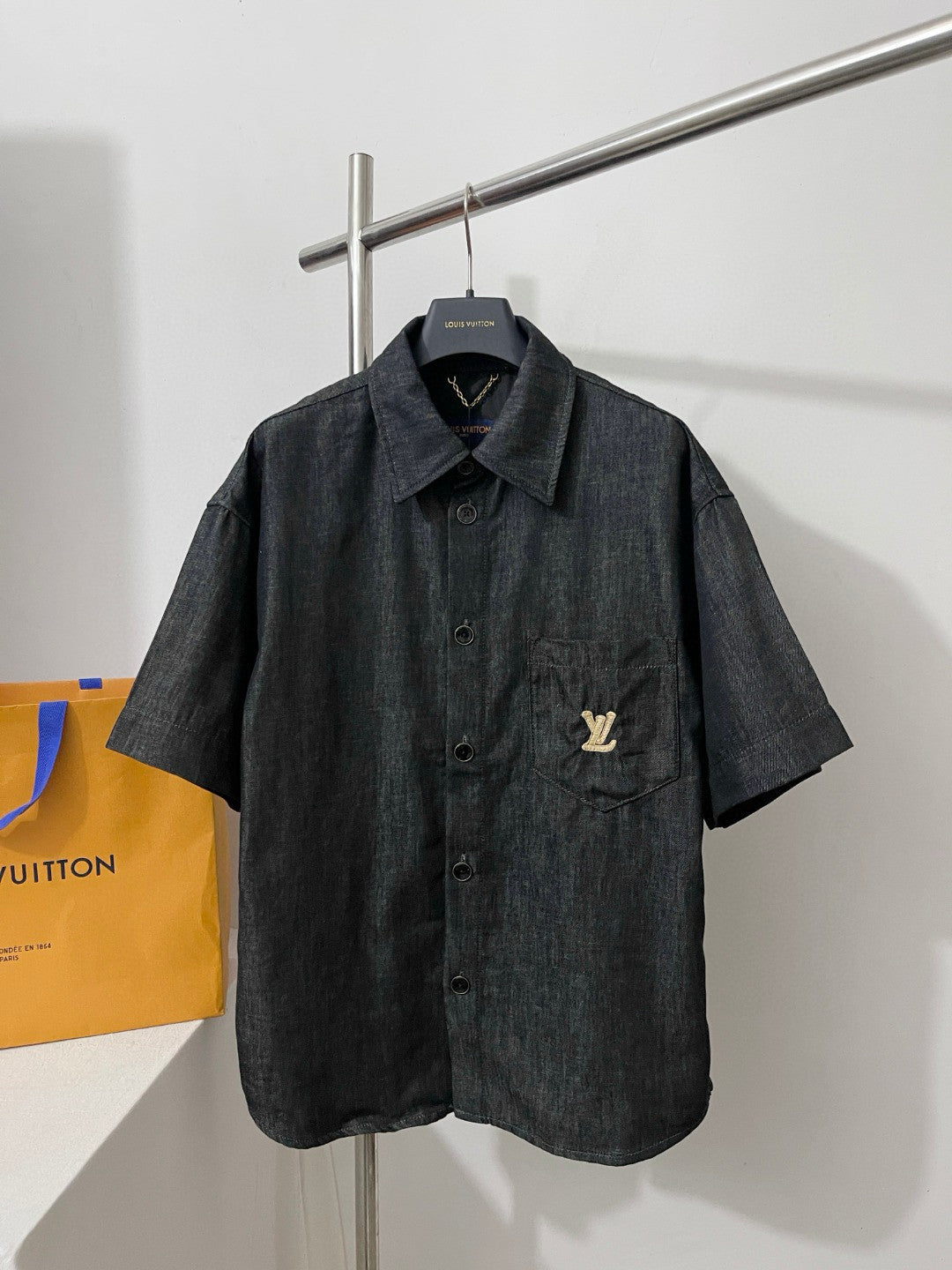 Louis Vuitton Men's Summer Plain Colour Denim Single Breasted Short Sleeved Shirt And Casual Shorts Set Suit #77766