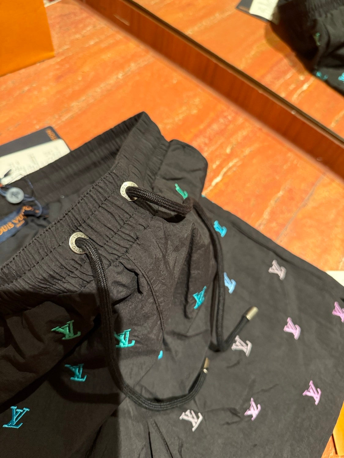 Louis Vuitton LV BLASON Men's Gradient Embroidered Logo Print Solid Color Drawstring Beach Shorts #77563