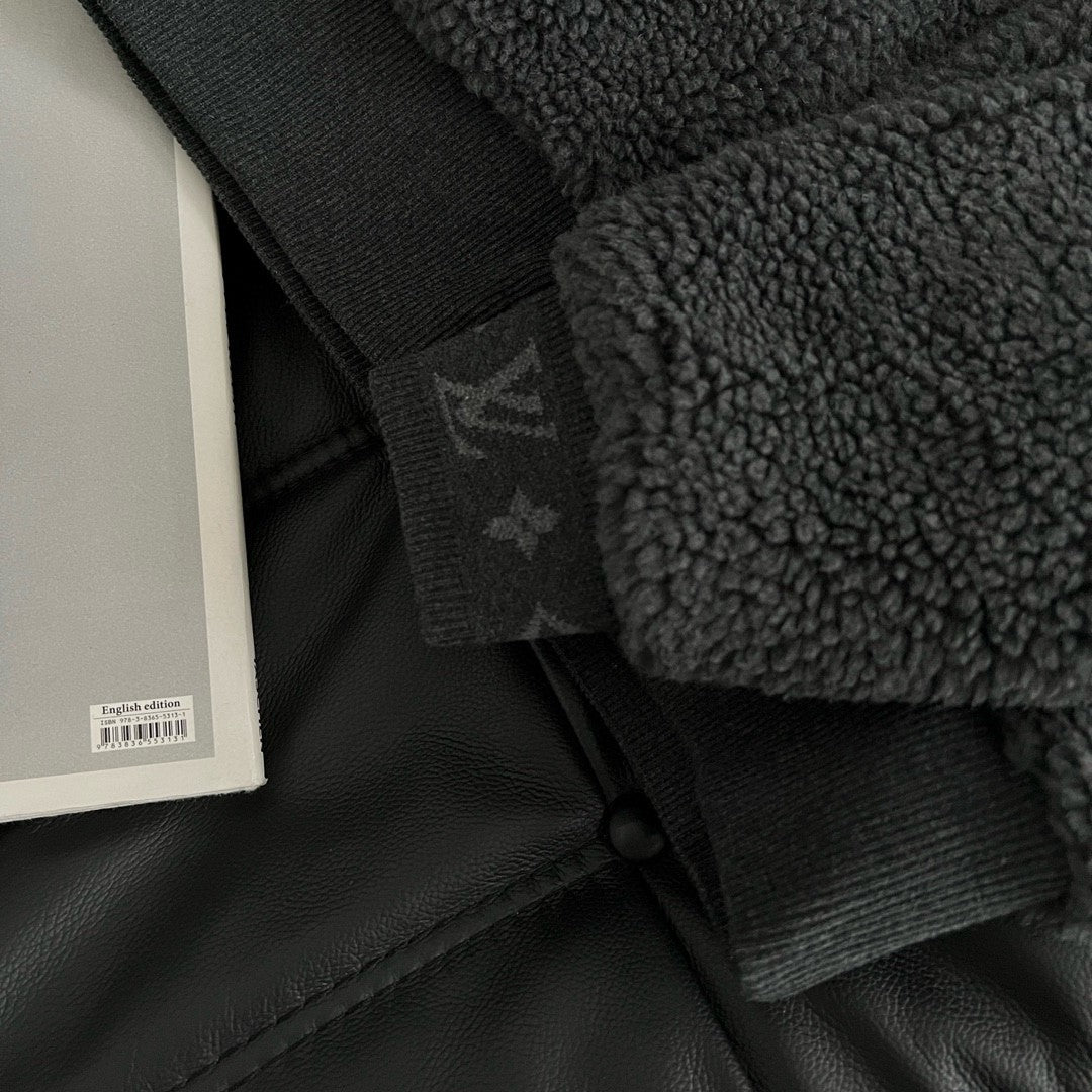 Louis Vuitton Men's Winter Fashion Casual High Neck Zipper Solid Color Fleece Jacket #79325