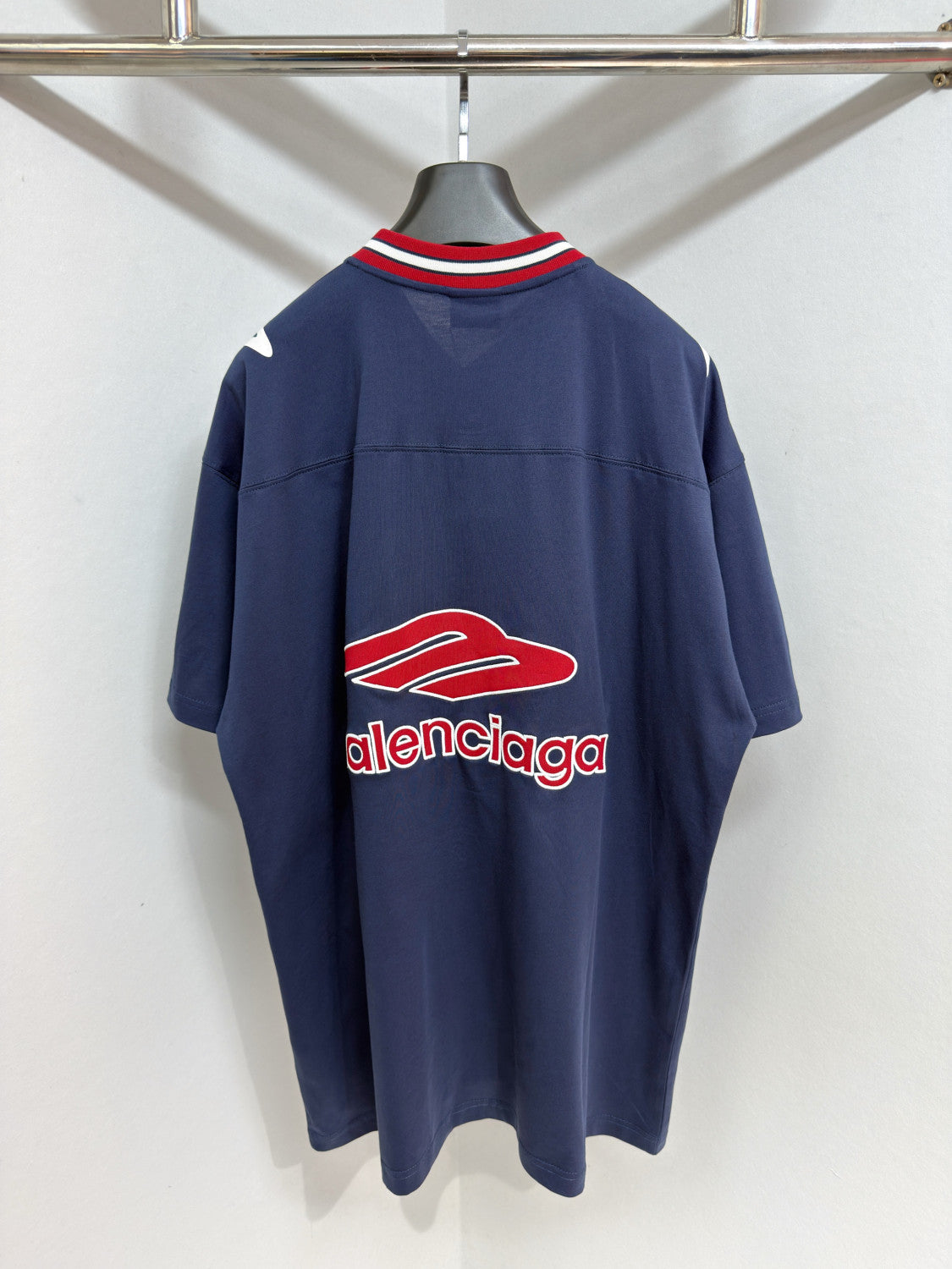 Balenciaga  Men's 3b Football V-neck T-shirt Oversized in Dark Navy red #334655