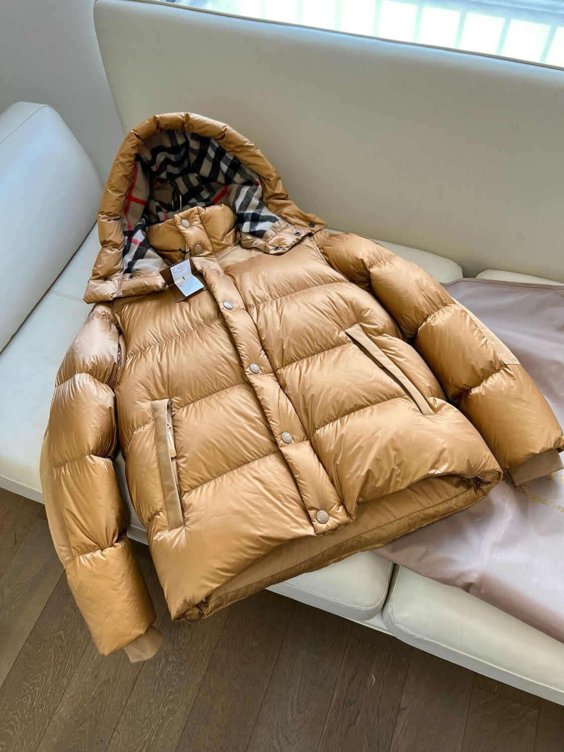 Burberry Men's And Women's Winter Single Breasted Zip Up Detachable Sleeve Nylon Puffer Down Jacket #97742