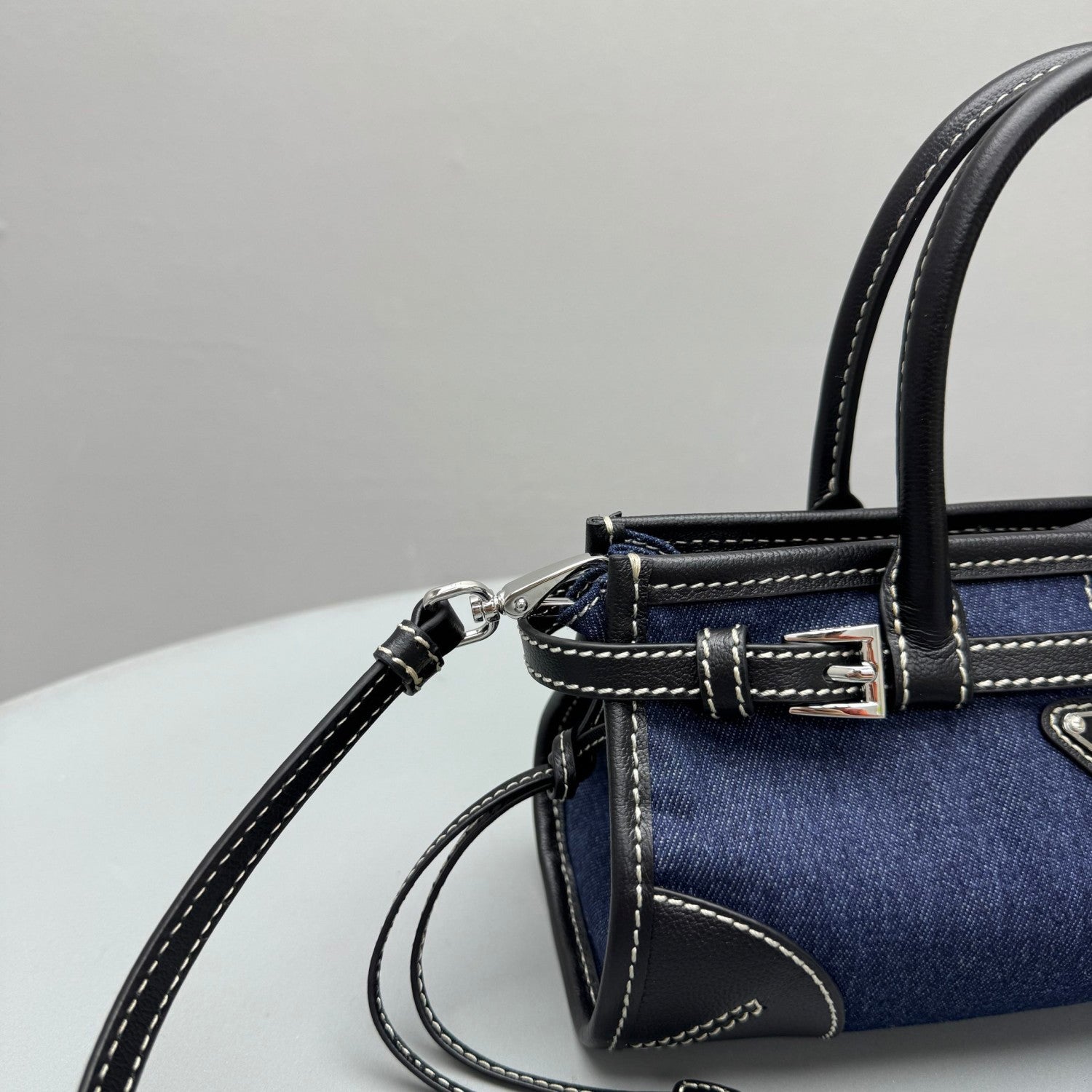 PRADA Women's Bonnie French Triangle Metal Logo Classic Versatile Mixed Materials Handbag Mini Women's Blue And Brown #332335