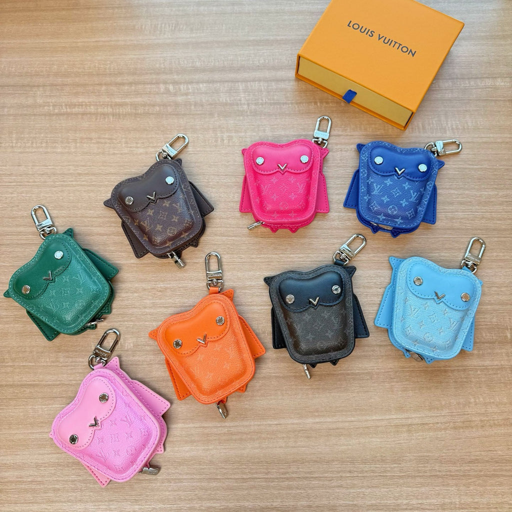 Louis Vuitton Lv Owl Headphones Bag Keychain Pendant Fashionable Exquisite Bag Pendant Monogram Mini Bag Accessory M03442 #195328