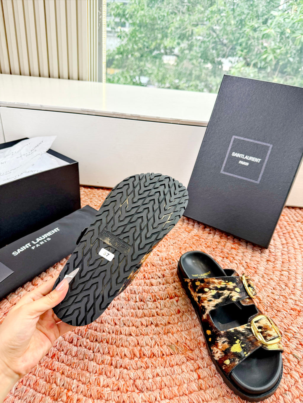 Saint Laurent Ysl Logo Beach Slippers #379498