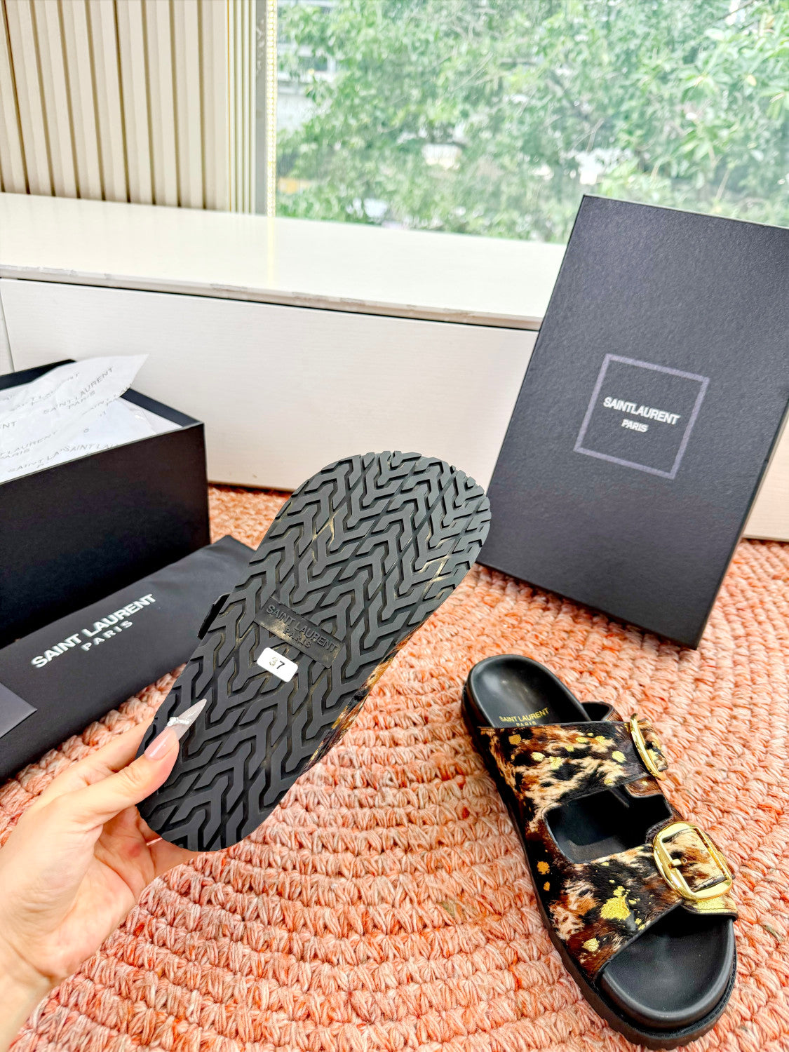 Saint Laurent Ysl Logo Beach Slippers #379498