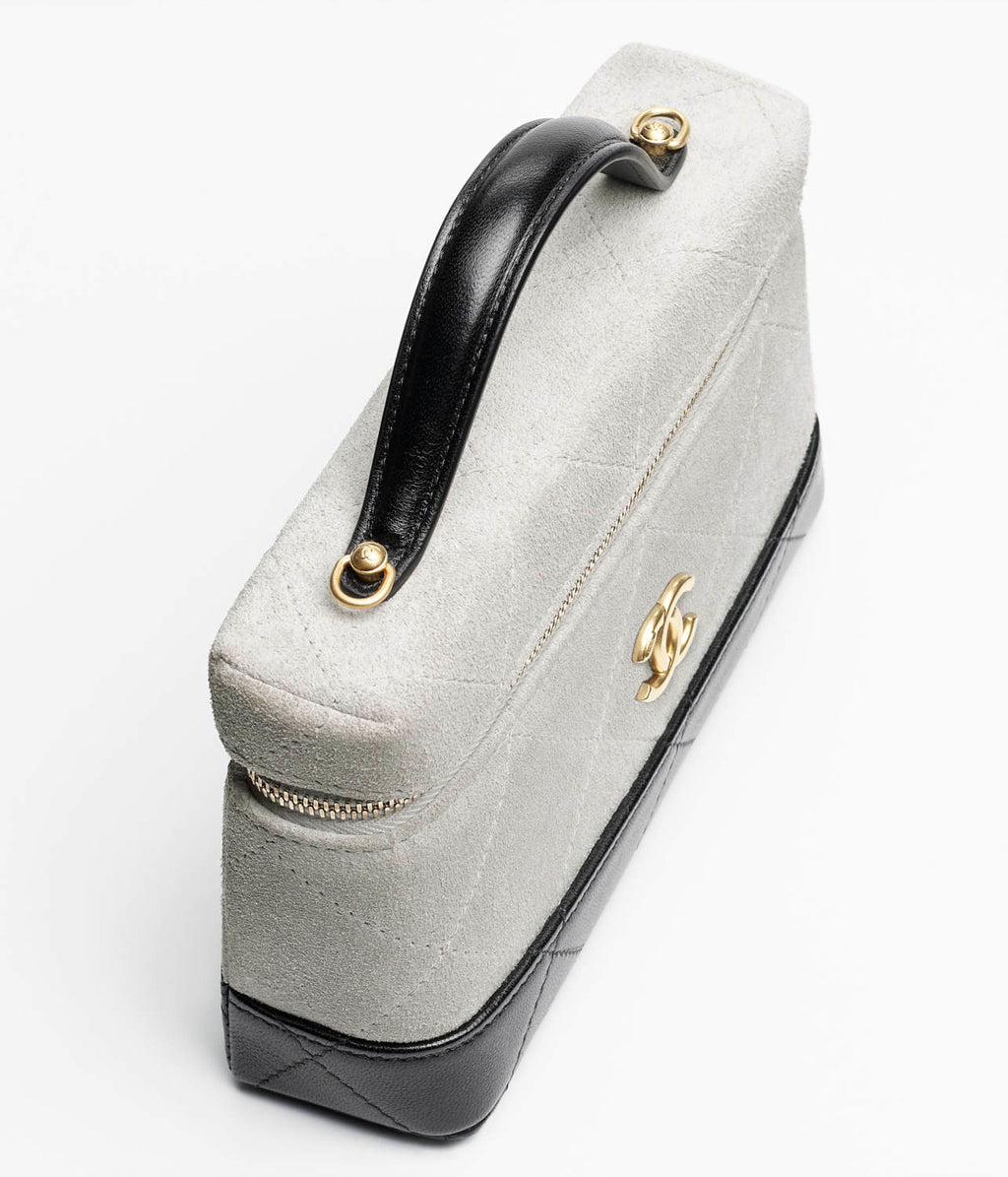 Chanel Vanity With Chain Suede Calfskin Shiny Lambskin Gold-tone Metal #379884