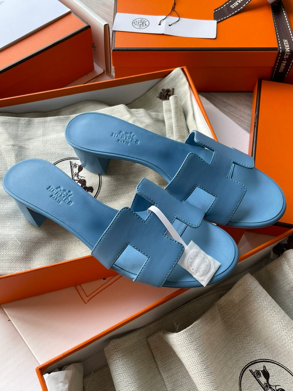 Hermes Oran Sandal Women's Summer Fashion Casual Solid Color Leather Slip On Sandals  Mid Heel And Flat Shoes #78338