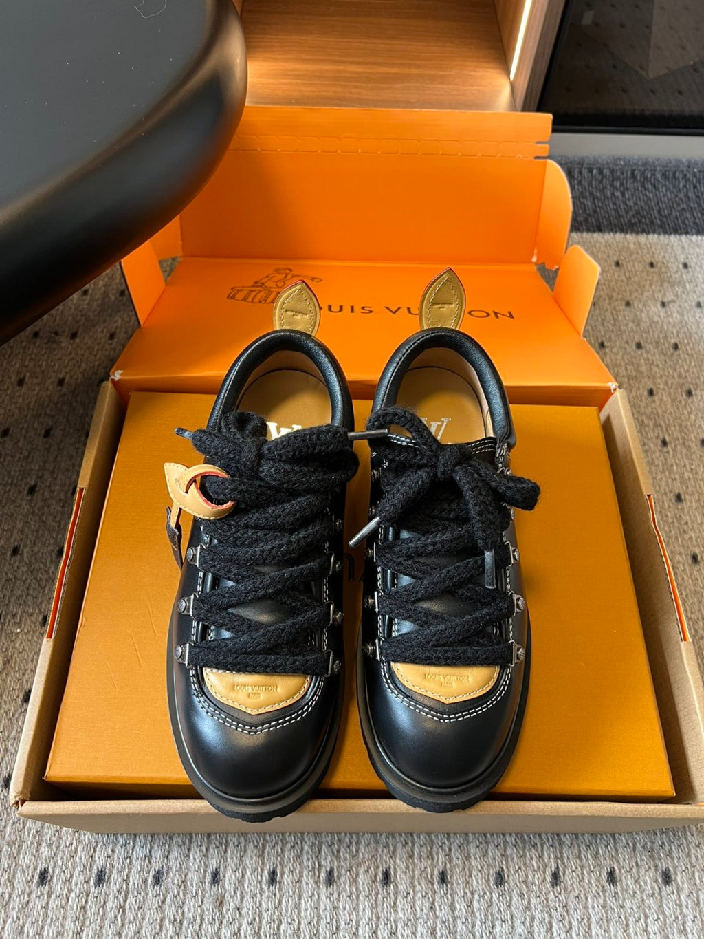 Louis Vuitton LV REMIX  Men's And Women's Spring/summer Fashion Casual Round Toe Lace Up Classic Printed Leather Casual Shoes Hiking Derby Shoes #78382