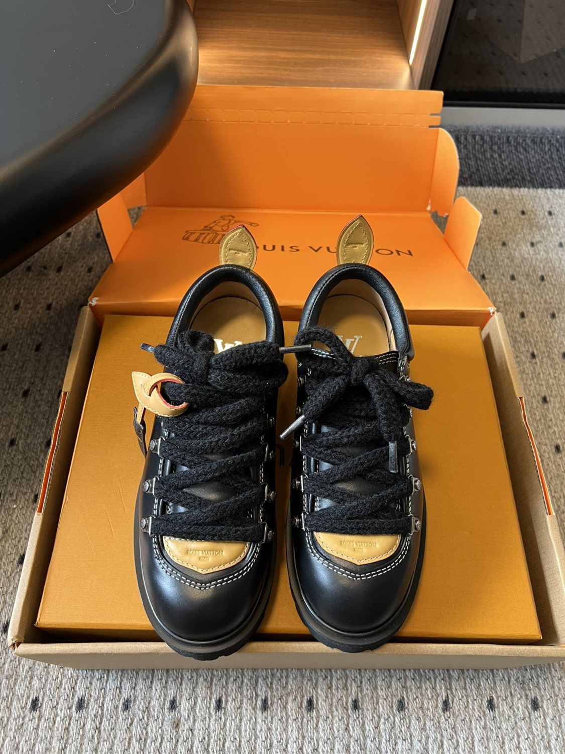 Louis Vuitton LV REMIX  Men's And Women's Spring/summer Fashion Casual Round Toe Lace Up Classic Printed Leather Casual Shoes Hiking Derby Shoes #78382