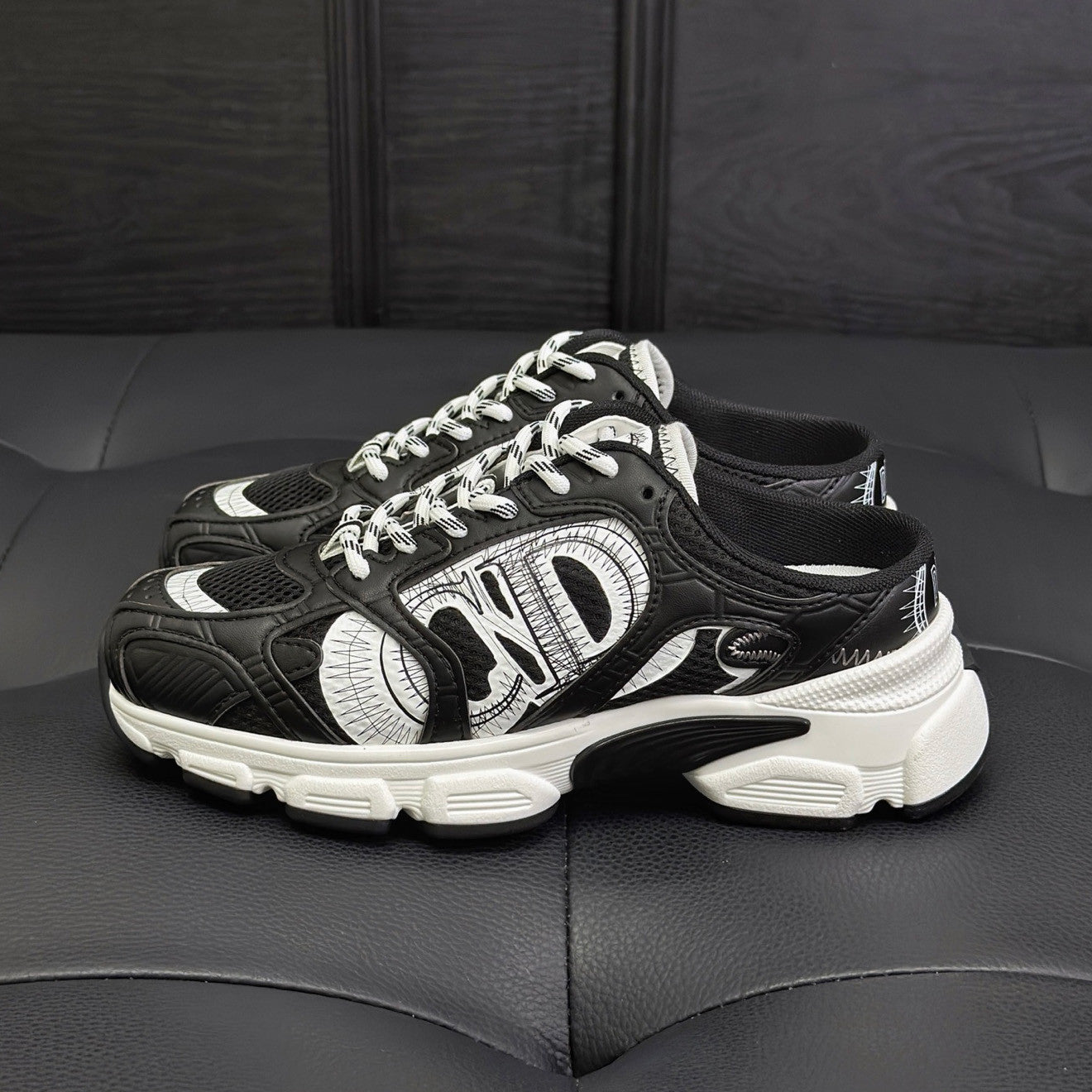 Dior Chrono Men's And Women's Spring And Autumn Color Block Round Toe Lace-up Slip-on Shoes. Made Of Mesh Fabric With Low-top Design Shoes #78134