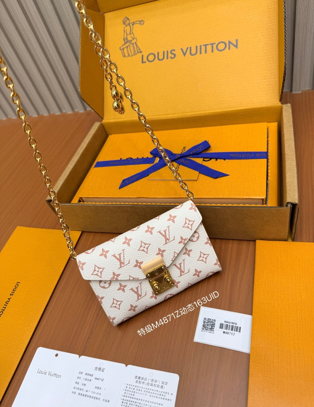 Louis Vuitton Pouch Metis Women's Belt Gold Chain Denim Storage Pouch 2026 Spring/summer New Arrival Monogram Square Waist Bag Bags Bag Bags M4622Z #84221A