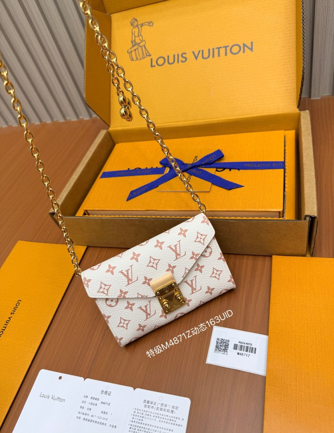 Louis Vuitton Pouch Metis Women's Belt Gold Chain Denim Storage Pouch 2026 Spring/summer New Arrival Monogram Square Waist Bag Bags Bag Bags M4622Z #84221A