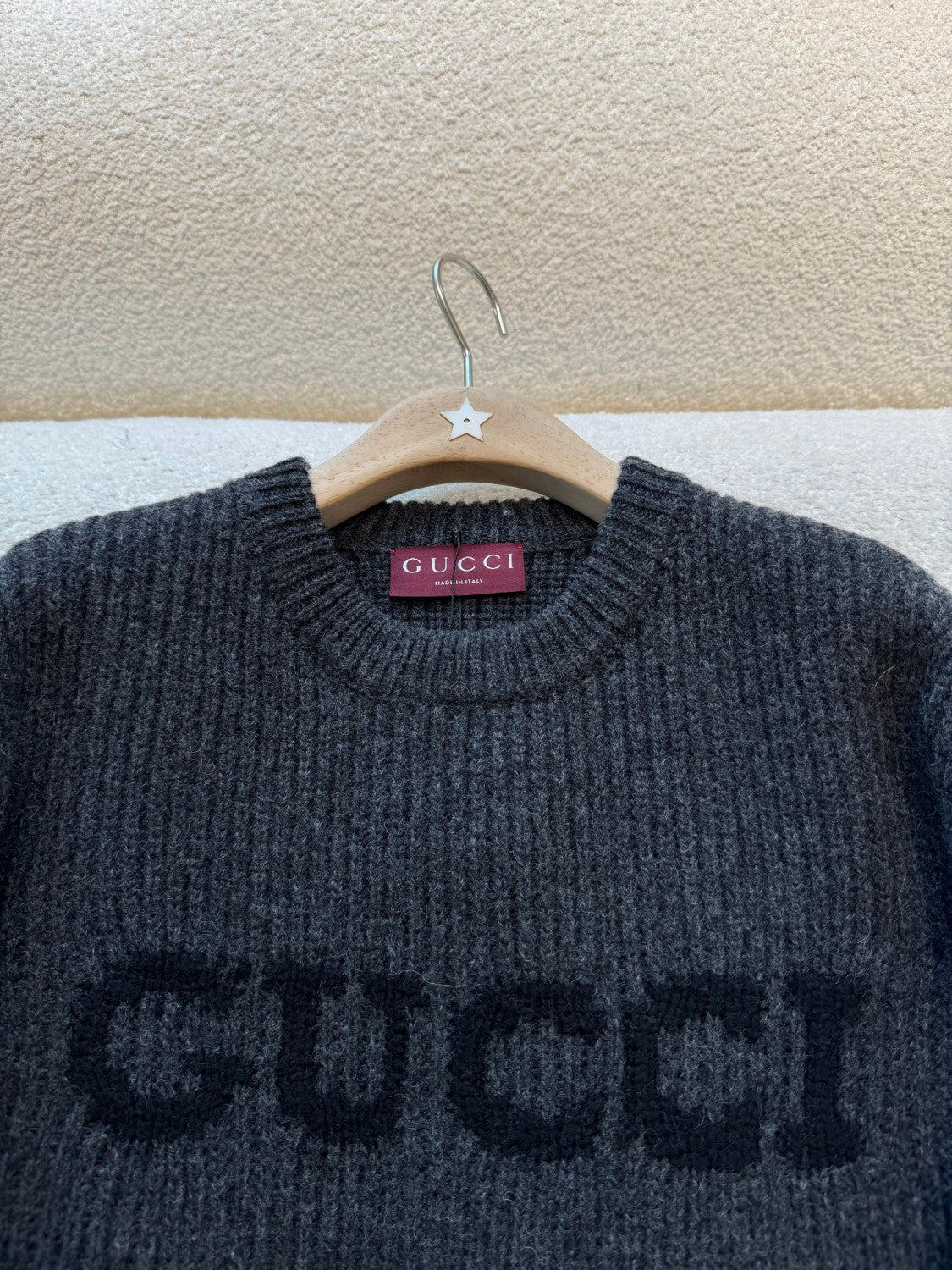 Gucci Men's And Women's Fall/winter Fashion Casual Solid Color Crew Neck Pullover With Letter Logo In Cashmere Sweater #79161