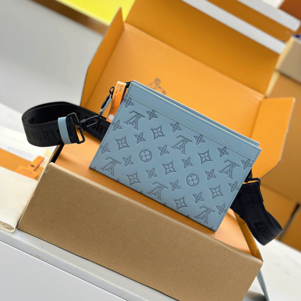 Louis Vuitton GASTON Classic printed men's and women's fashion Adjustable removable shoulder strap Zipper closure Coated canvas Shoulder bag Handbag Bags M14036 #78445