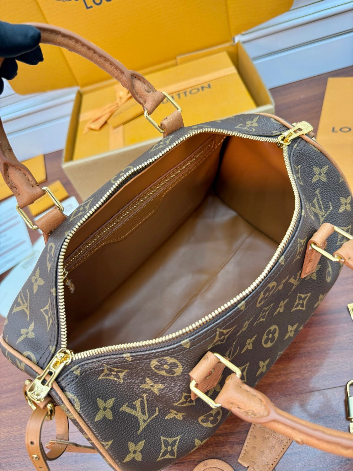 Louis Vuitton SPEEDY SOFT 30 BOHO Women's Classic Fashion Detachable Adjustable Shoulder Strap Leather Classic Print Pillow Bag Shoulder Bag Crossbody Handbag Bags N87212#78243