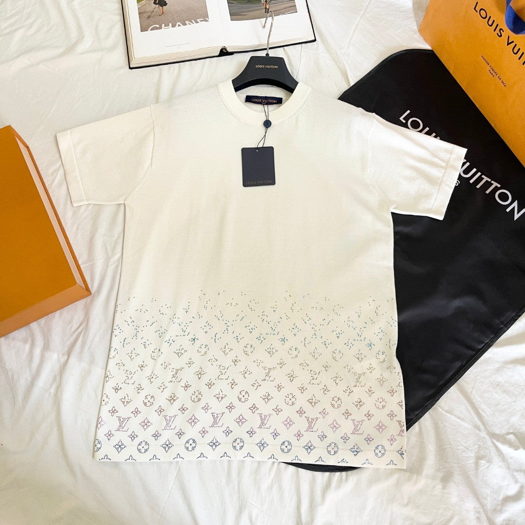 Louis Vuitton Men's Summer Colorful Diamond Letters Gradient Pattern Solid Color Round Neck Short Sleeve T-shirt #76173