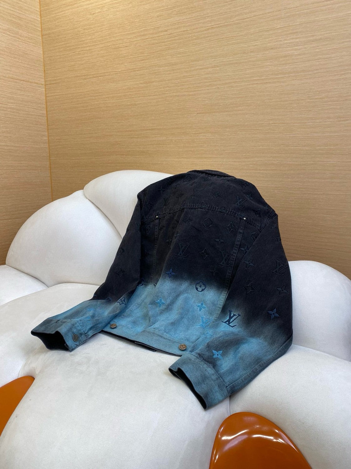 Louis Vuitton Men's Fall and Winter Logo Embroidery Gradient Single Breasted Long Sleeve Denim Jacket #72741
