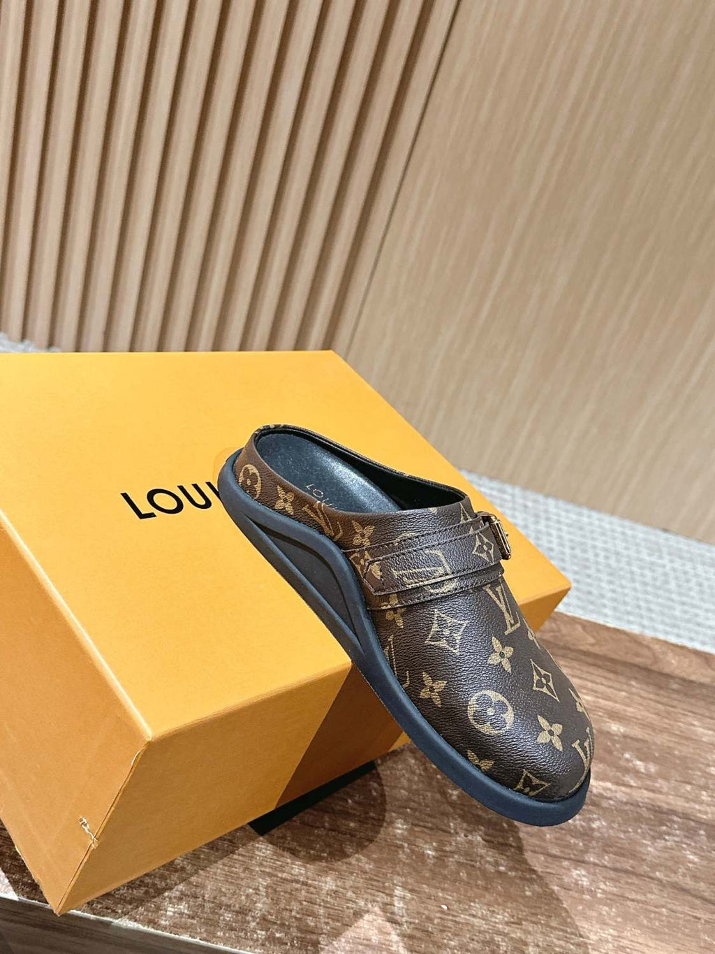 LOUIS VUITTON LV To-Go Flat Comfort Clog Shoes #379748