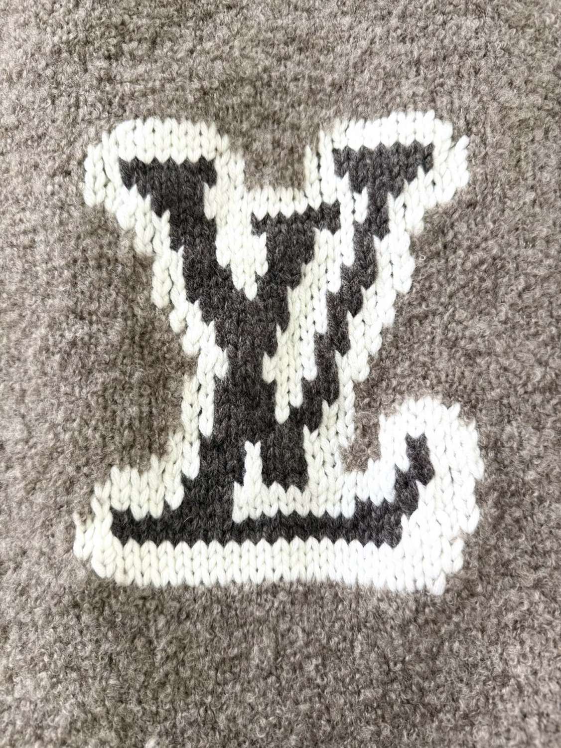 Louis Vuitton Men's Spring and Autumn Solid Color Letter Printed Crew Neck Wool Knit Long Sleeve Sweater #74694